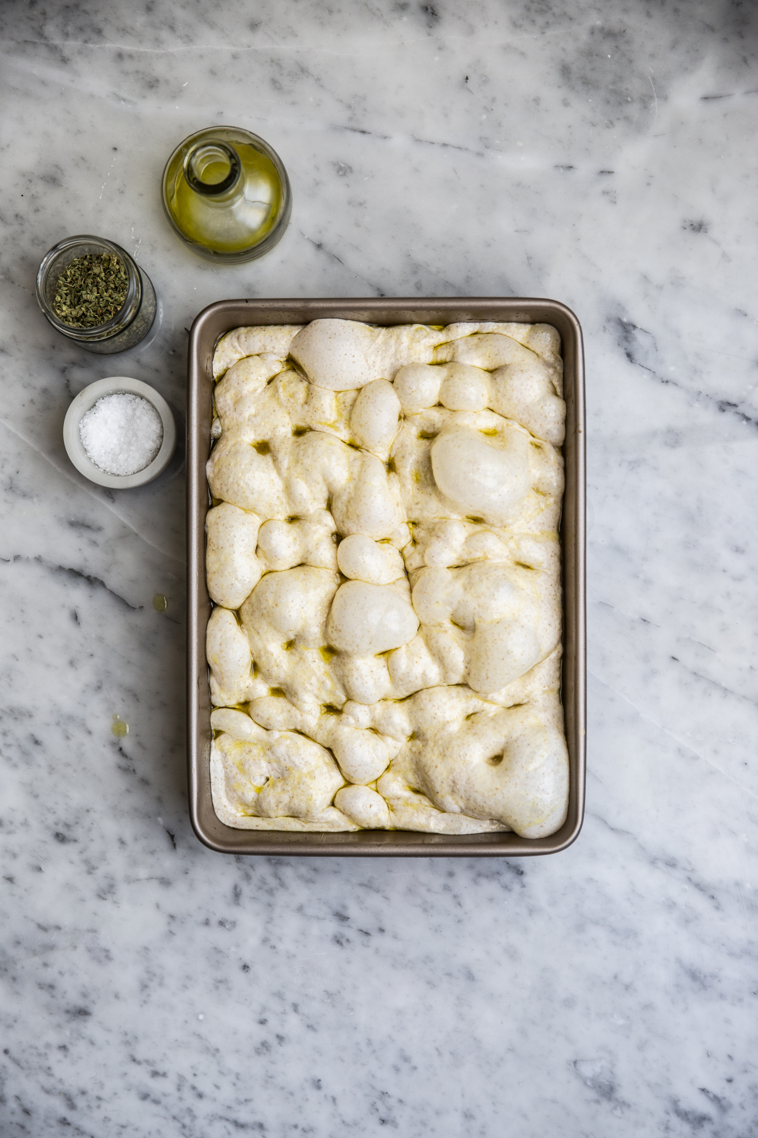 Focaccia mille bolle con acqua di governo 