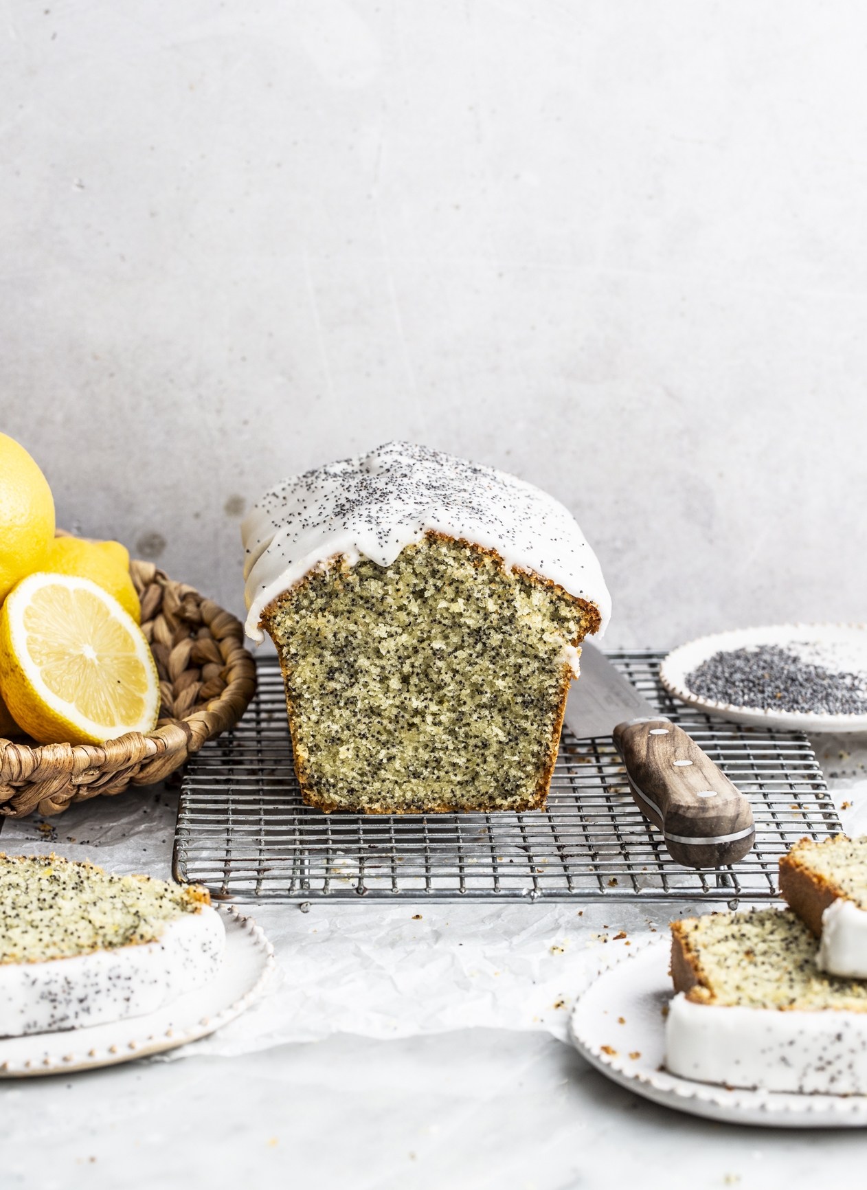 Lemon poppy seed loaf cake