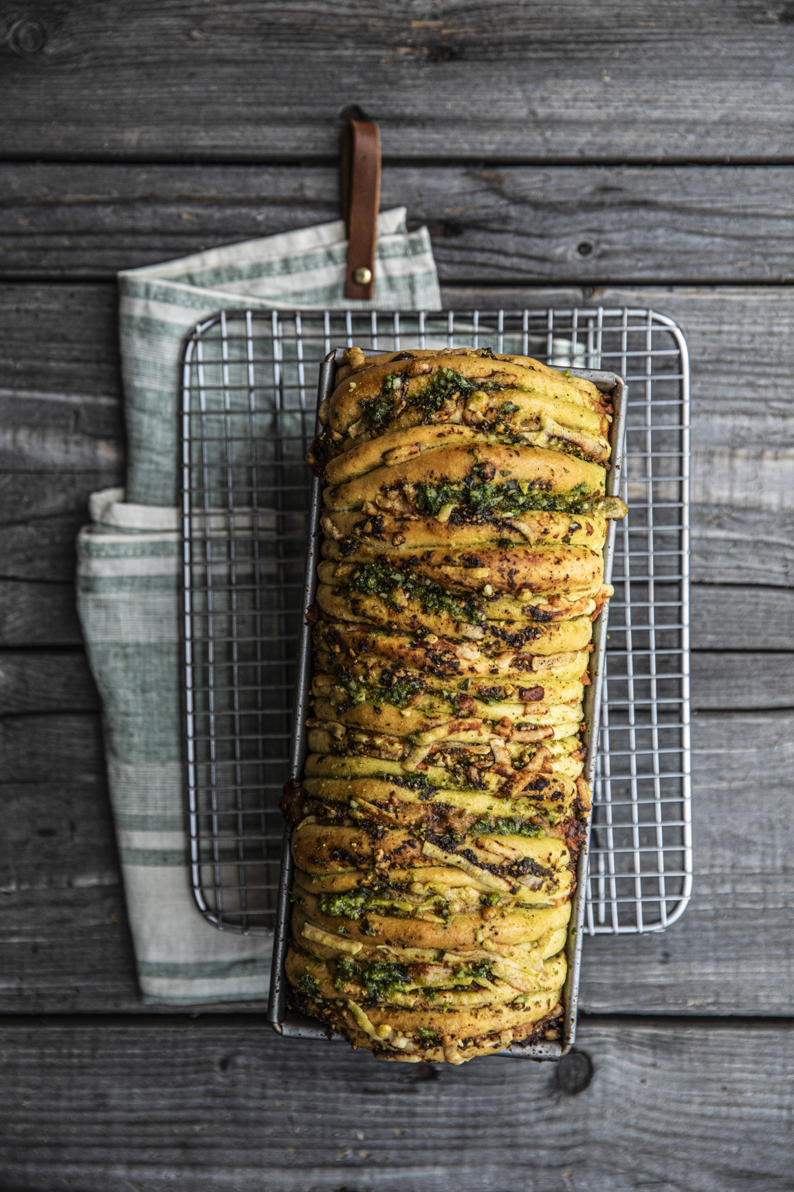 Pull Apart Bread al basilico