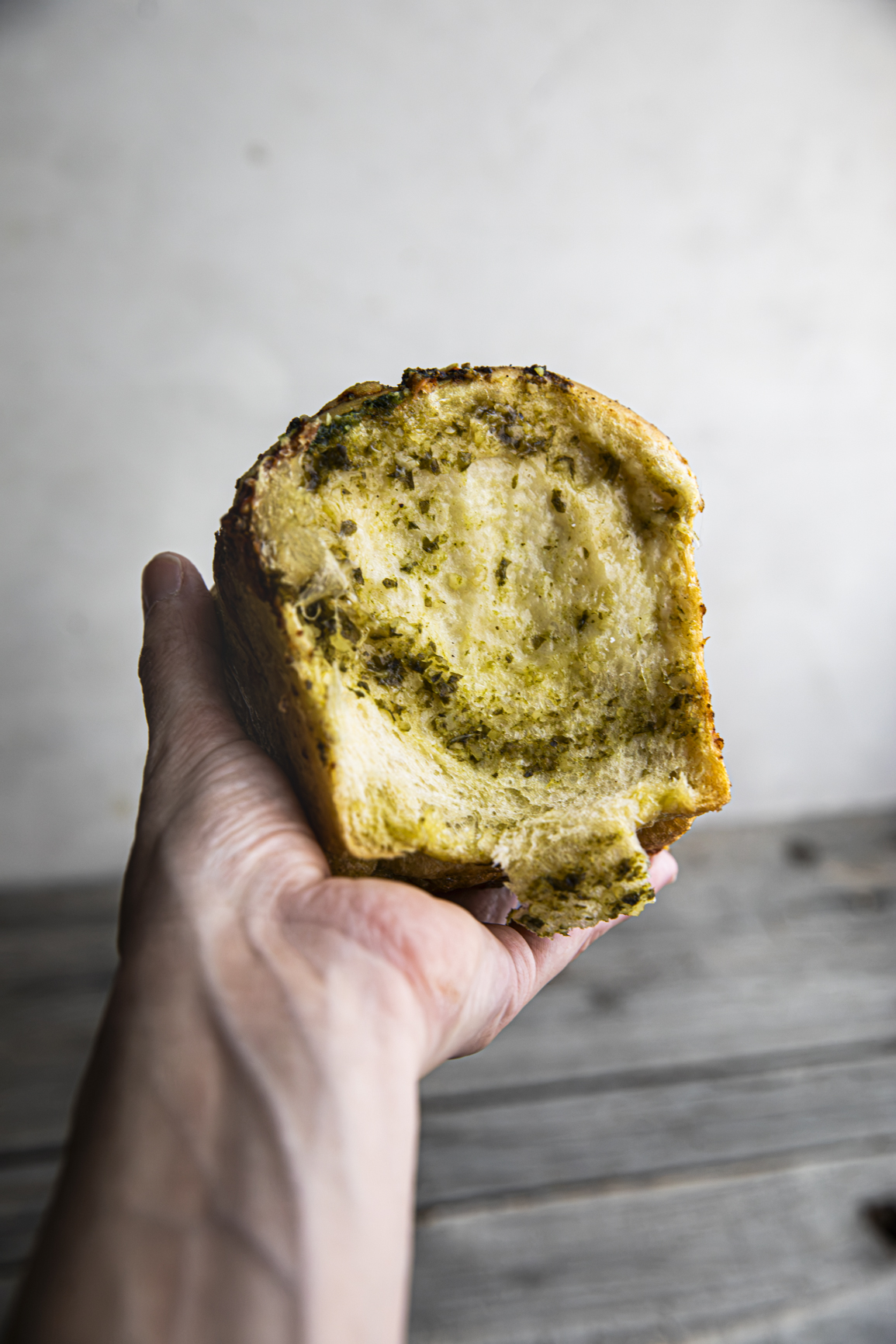 Pull Apart Bread al basilico